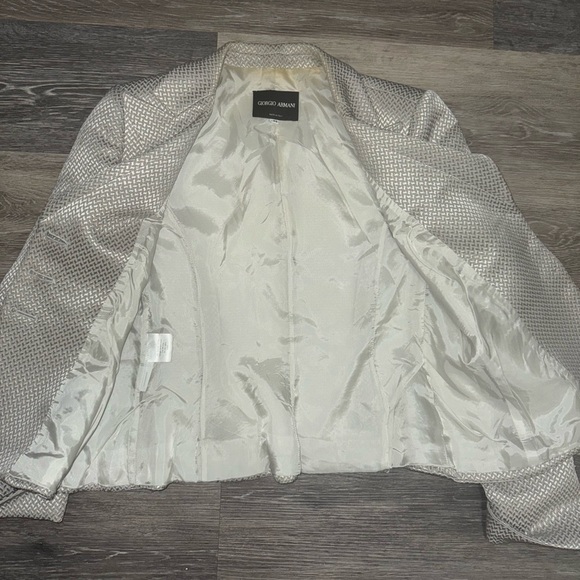 Giorgio Armani Women’s Gray Blazer - Picture 6 of 11